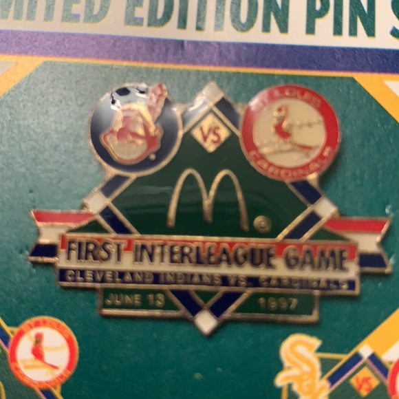 Collectors Pin McDonald’s 1997 First Interleague Game Cleveland vs Cardinals - Picture 3 of 8